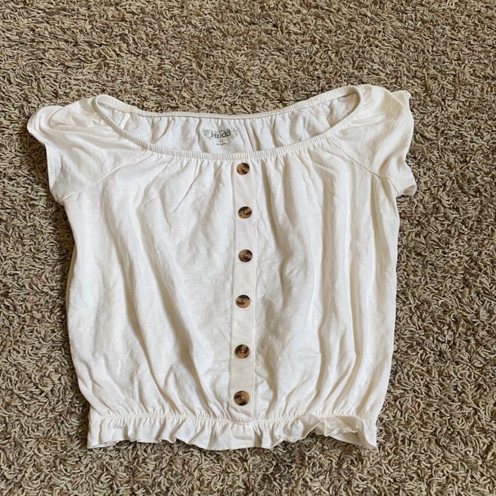 mudd off white buttoned cropped shirt
